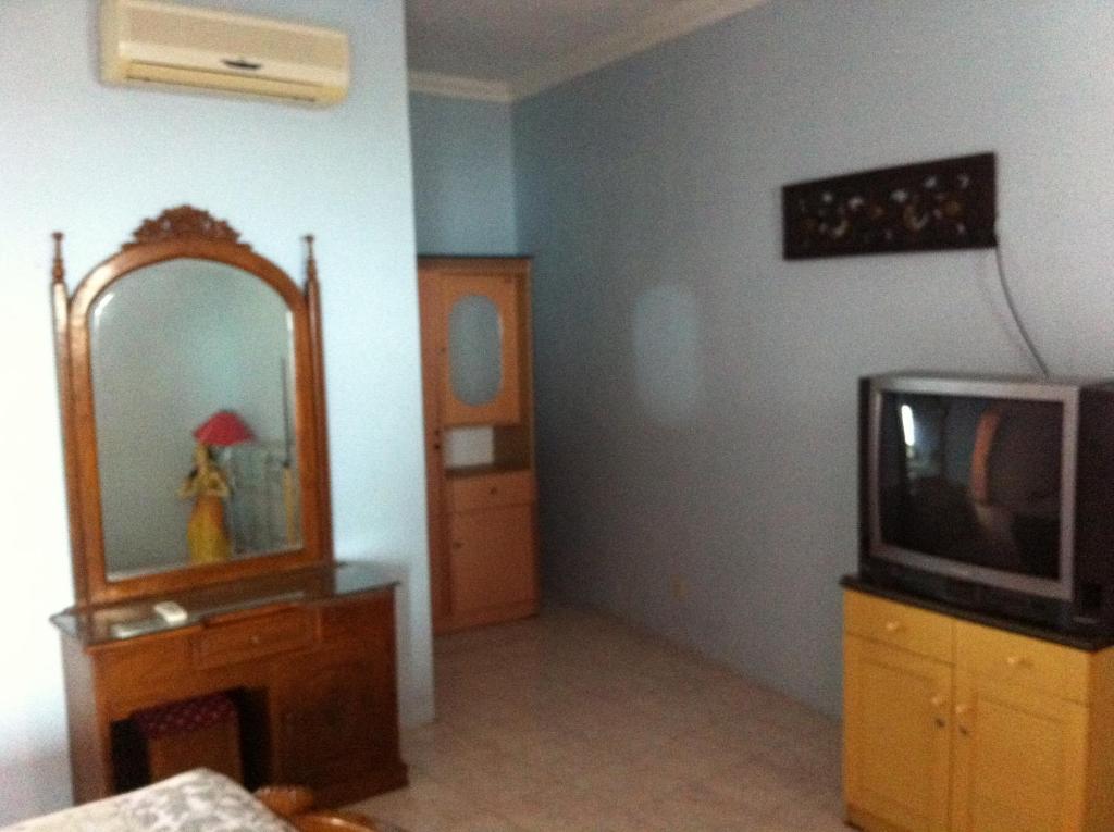 Hotel Adinda Parangtritis Quarto foto